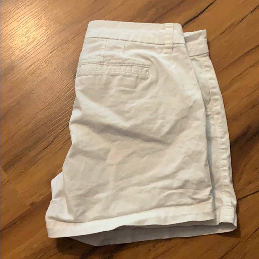 Shorts - Picture 2 of 3